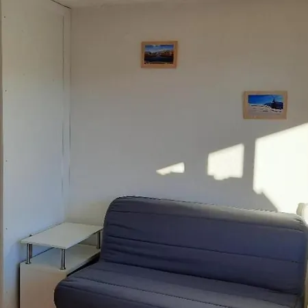 Апартаменты Aux Pieds *